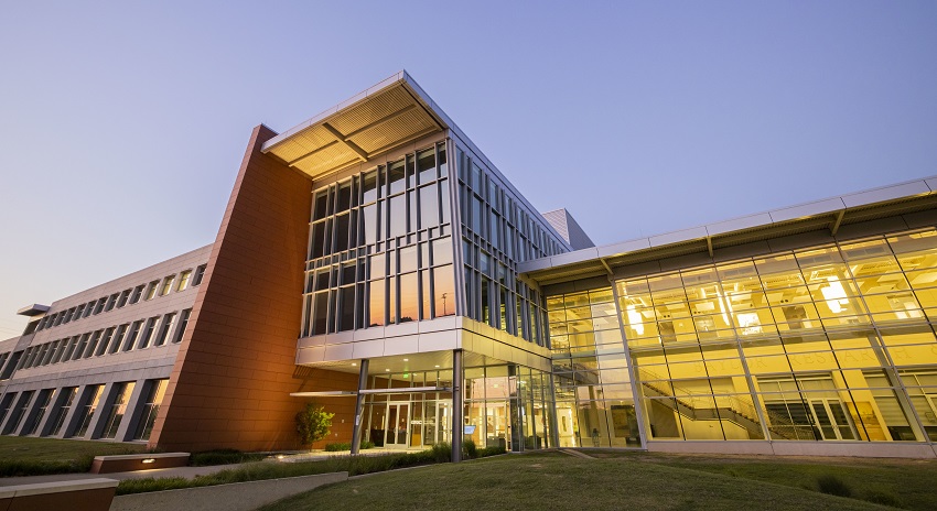 Technology Entrepreneurship supports the Lab to Market Collaborative located in the Baylor Research and Innovation Collaborative (BRIC) building