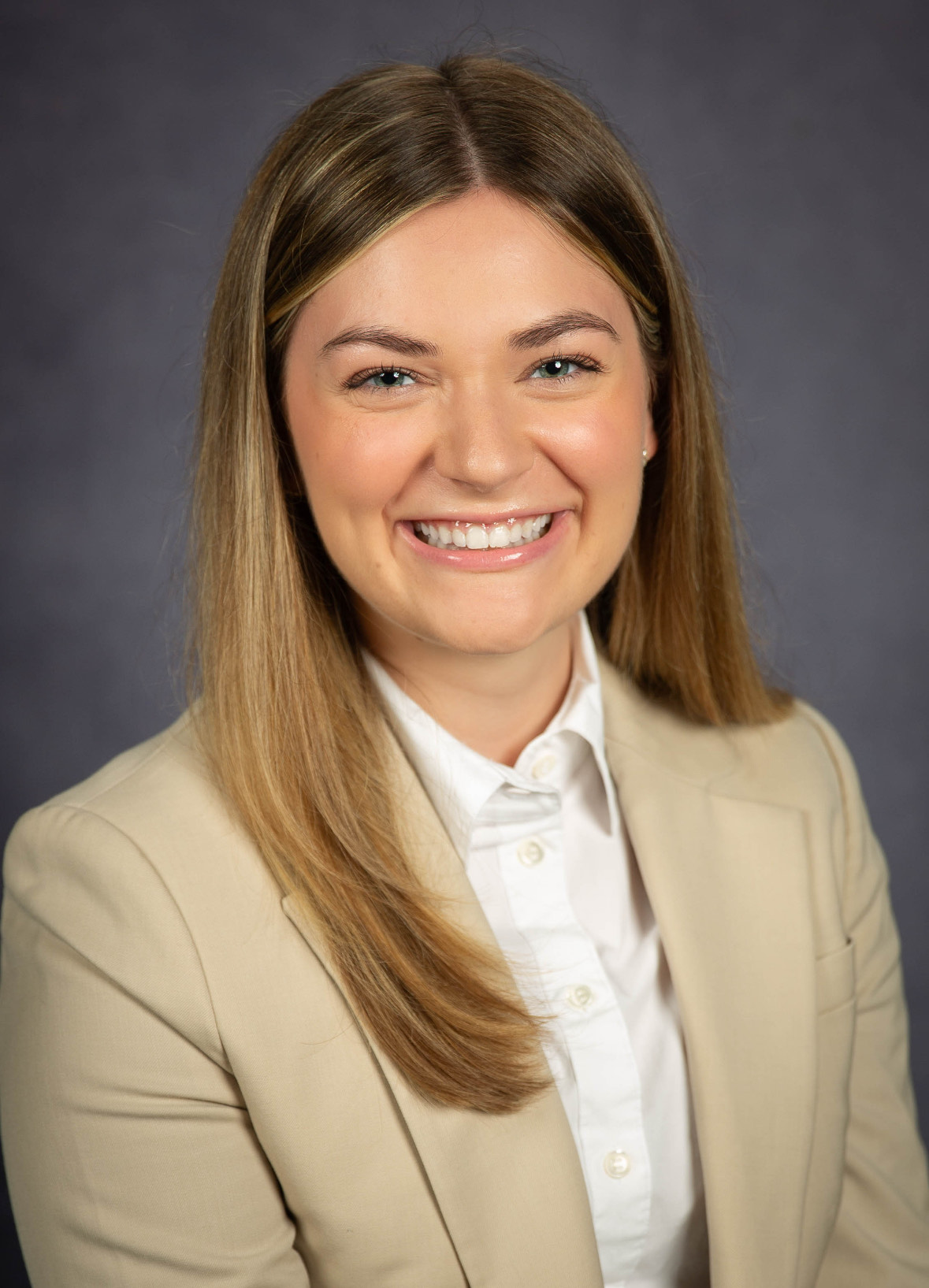 Erin Cyrier headshot