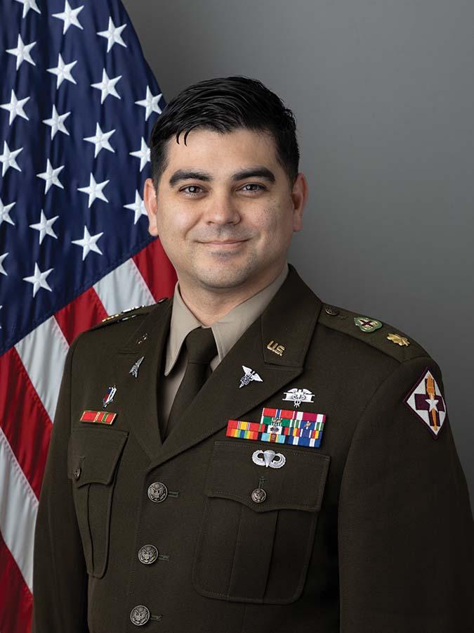 Headshot of Bruce Barnes III