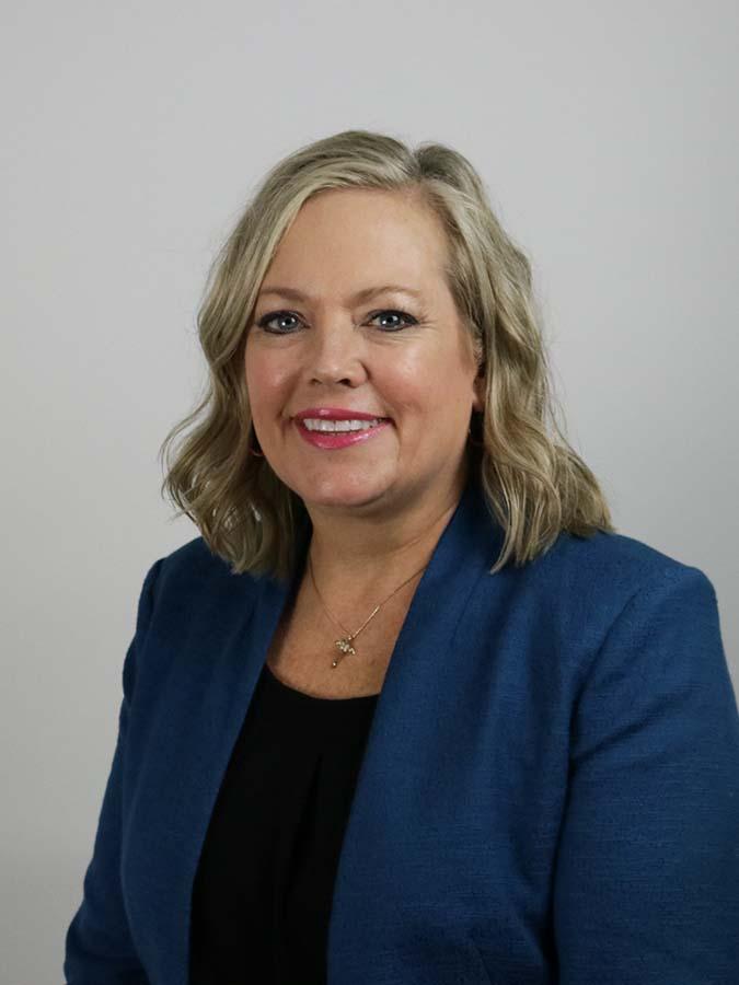 Headshot of Pam Weatherman