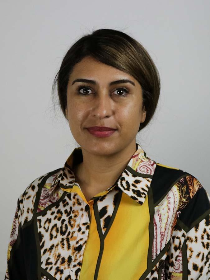 Headshot of Saman Pina
