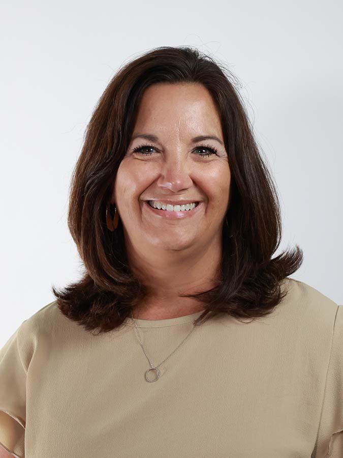 Headshot of Shelly Chudej