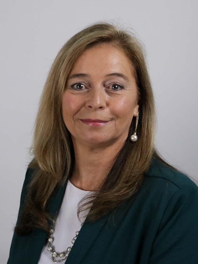 Headshot of Victoria Grubic
