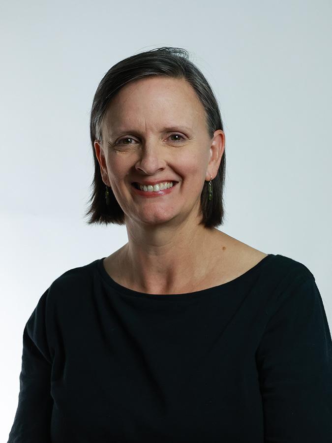 Luann Jennings headshot