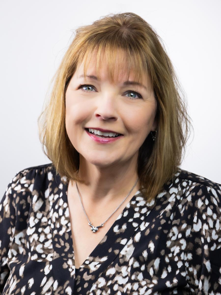 Headshot of Deana Steele