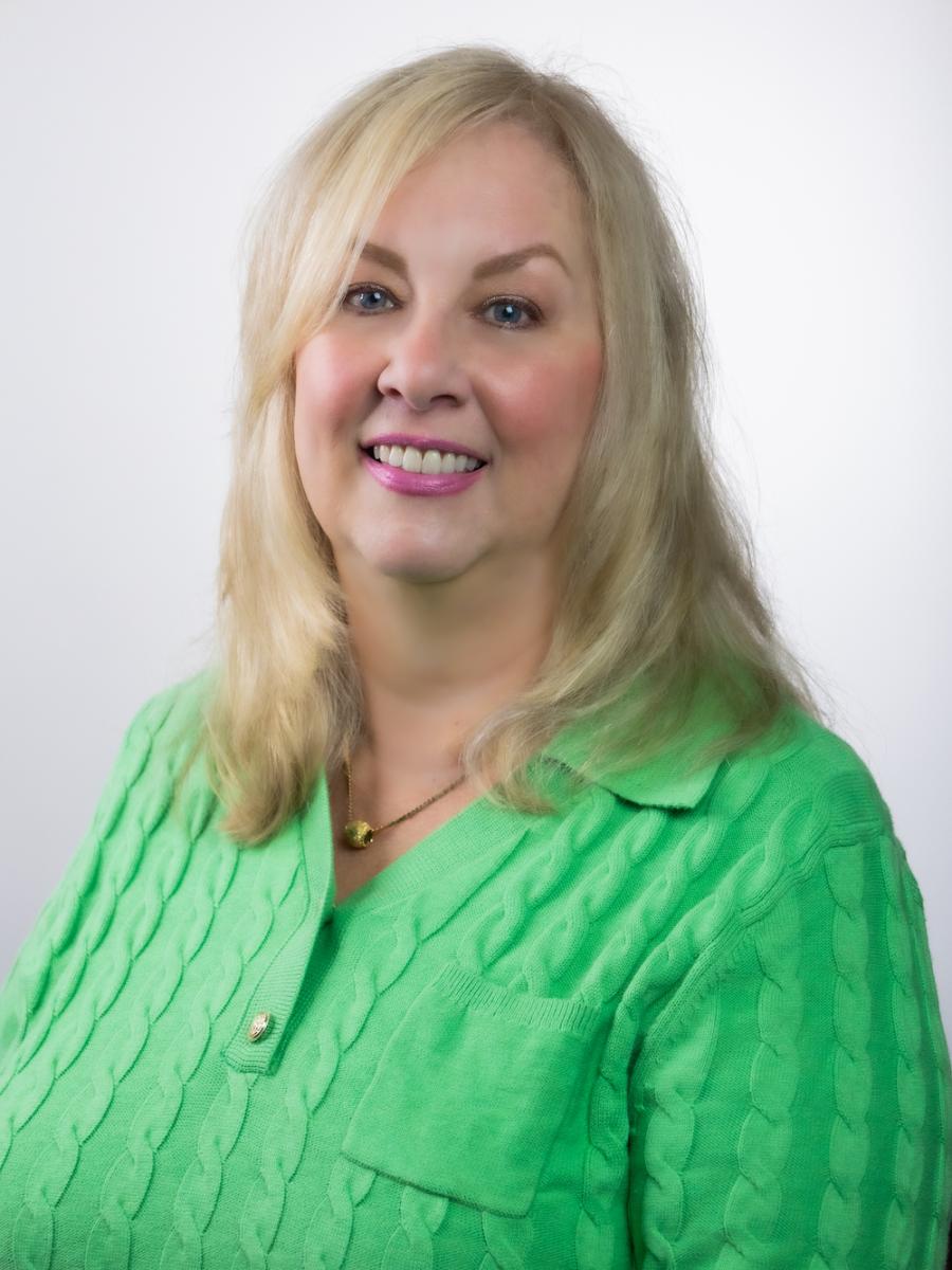 Headshot of Karen Curnock