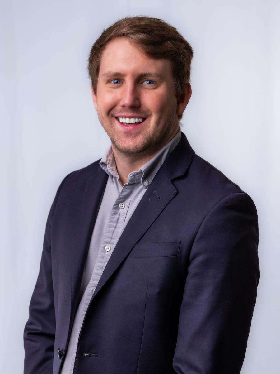 Mitchell Webb headshot