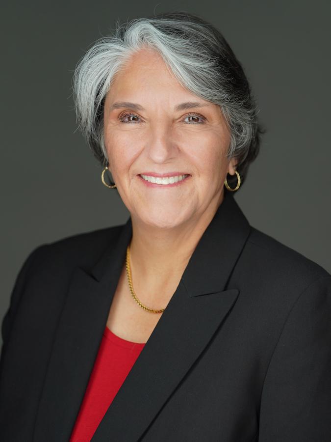 Headshot of Annie Uribe Turner