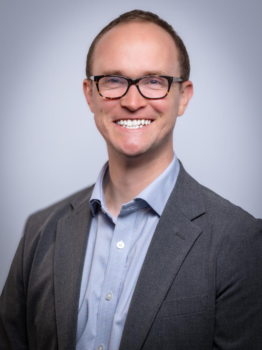 Daniel Watts headshot