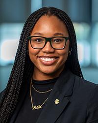 Laila Donawa headshot