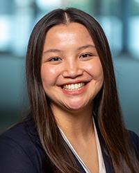 Lily Saterbak headshot