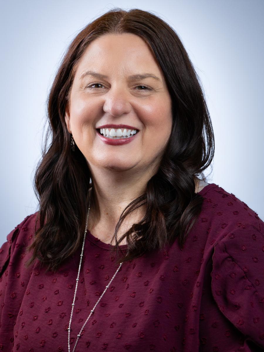 Stefani Davis headshot