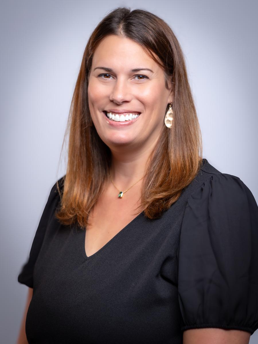 Rebecca Files headshot