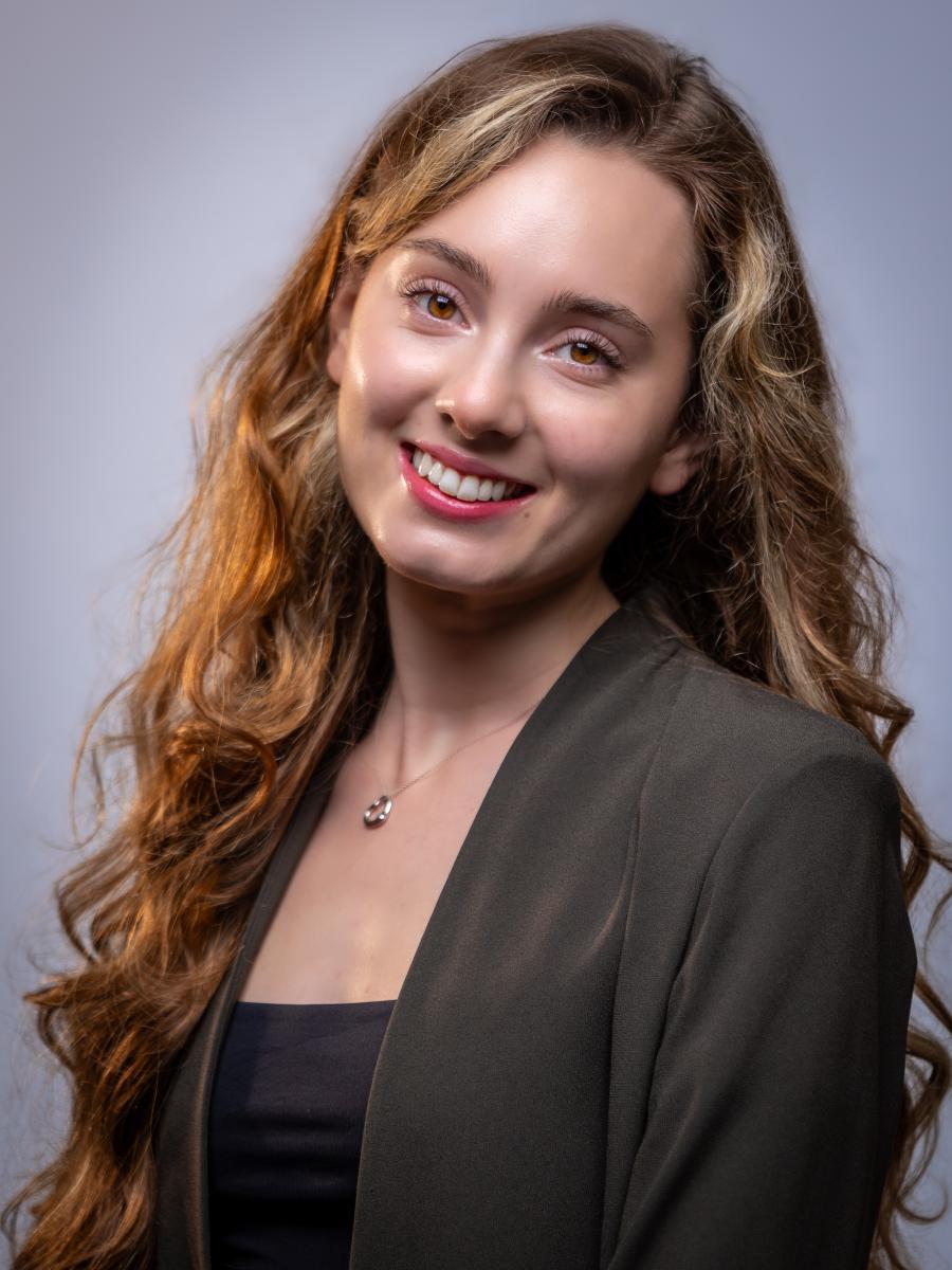 Sammie Irwin headshot