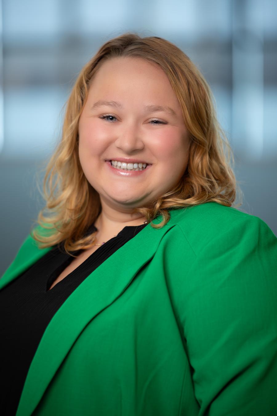 Malia Kossina headshot