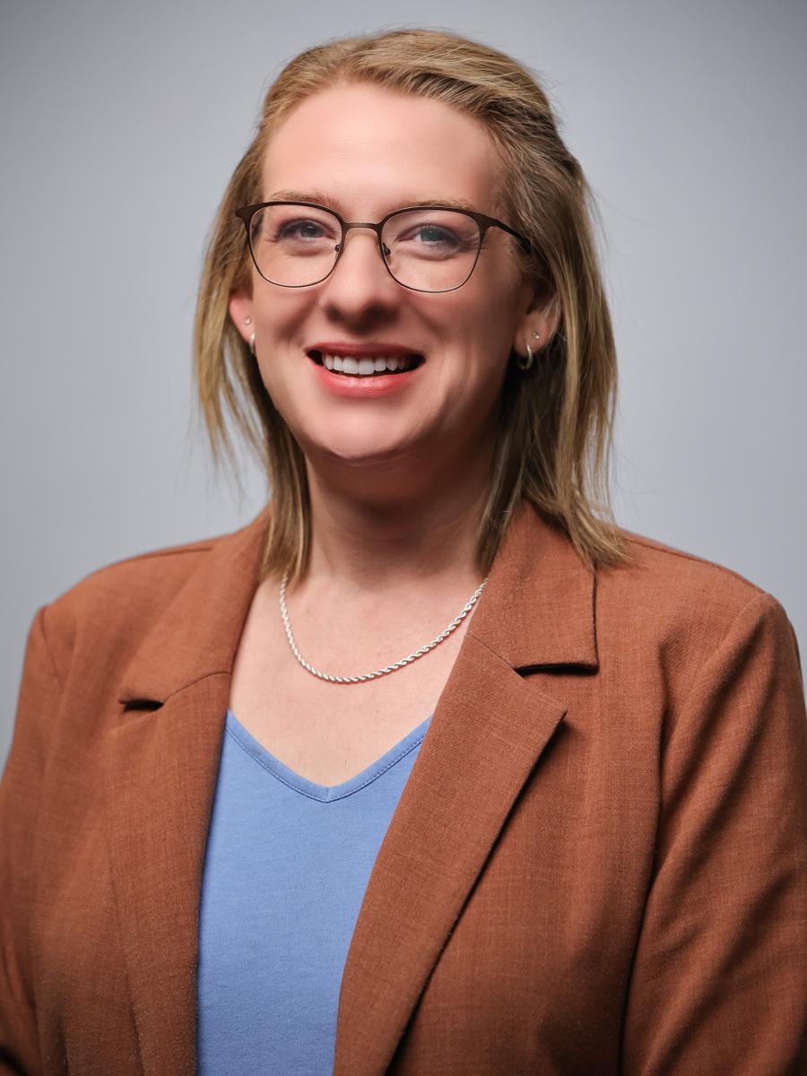 Chelsea Derry headshot